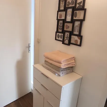 Centre St Eloi Giraudeau - Entier 2 Apartment *